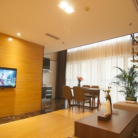 Home Plus Suite Hotel And Apartment Wuhan Esterno foto