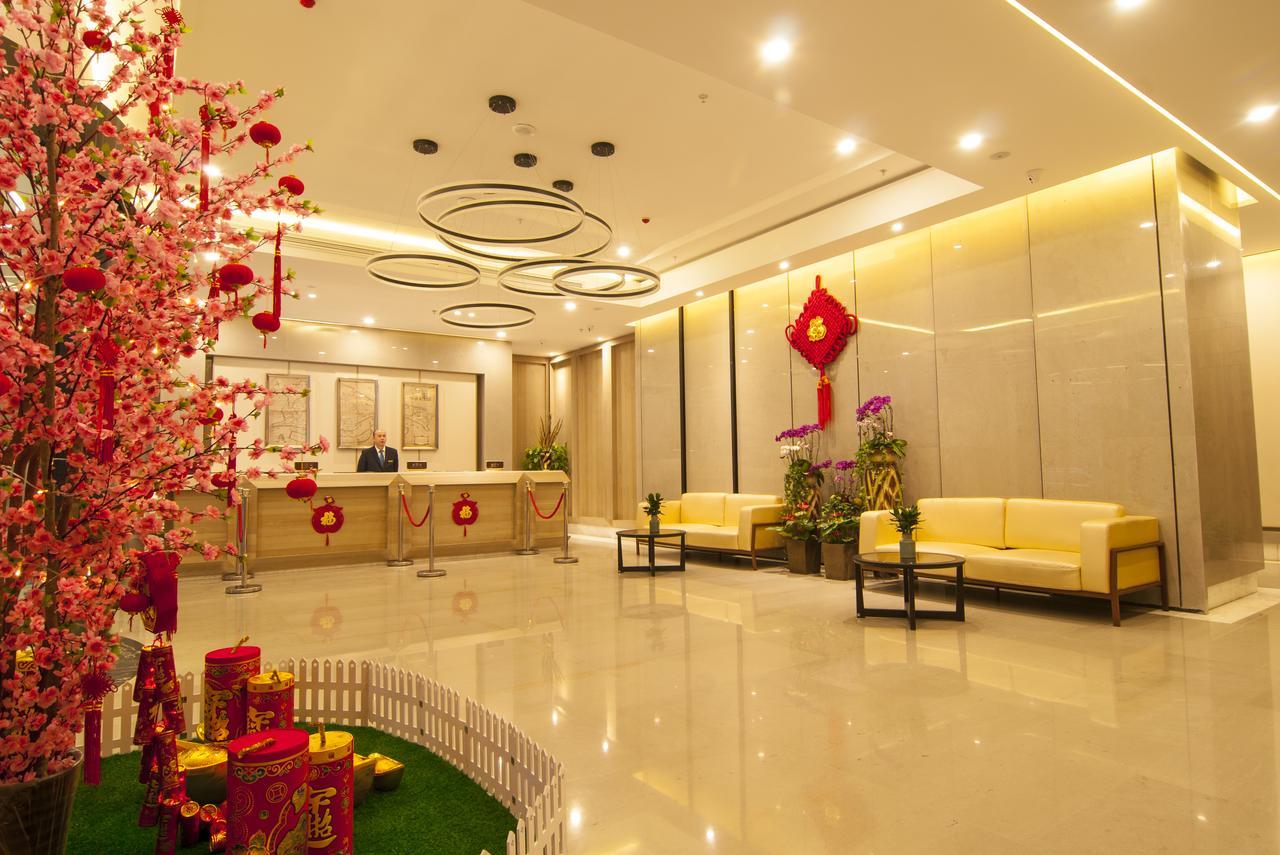 Home Plus Suite Hotel And Apartment Wuhan Esterno foto
