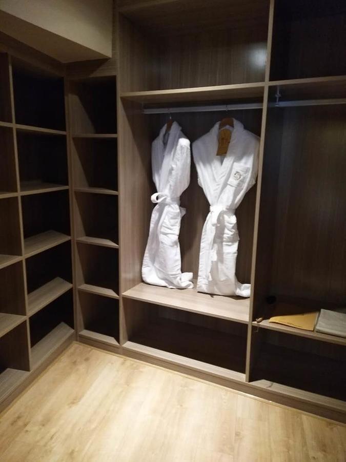 Home Plus Suite Hotel And Apartment Wuhan Esterno foto