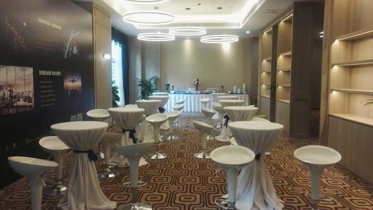 Home Plus Suite Hotel And Apartment Wuhan Esterno foto
